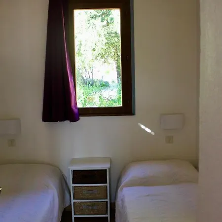 Semesterbostad Itylon *