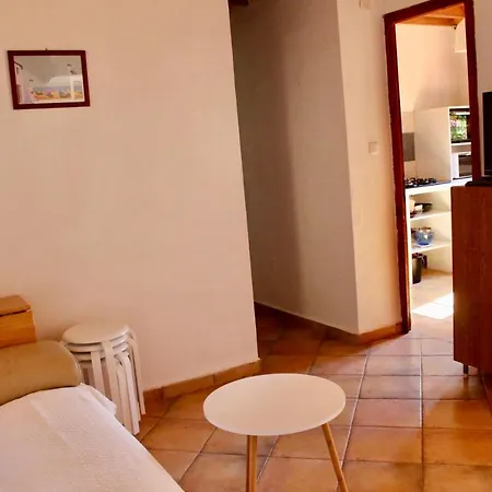 Semesterbostad Itylon