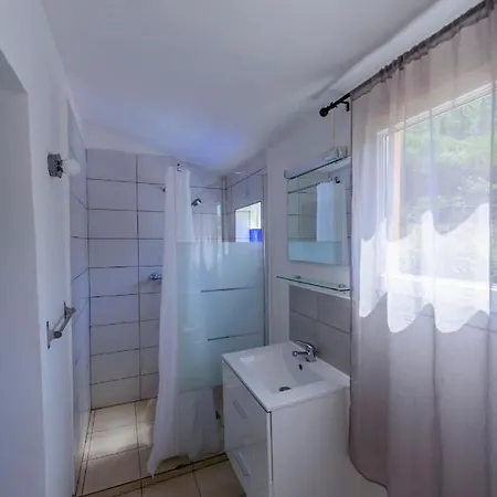 Itylon Semesterbostad *