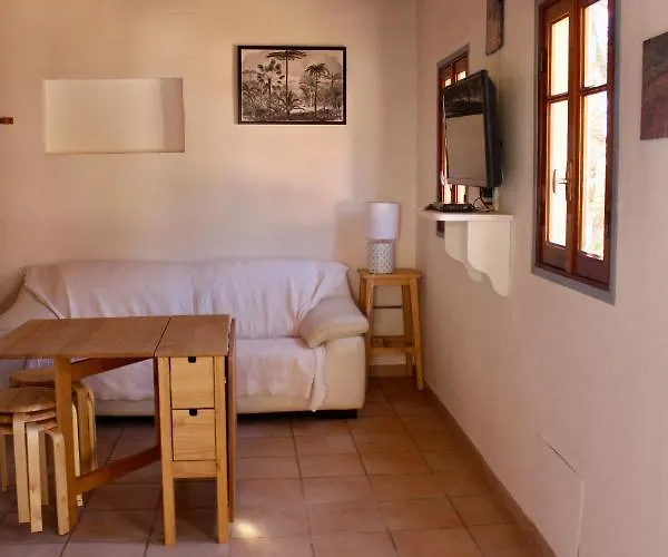 伊蒂隆度假屋酒店