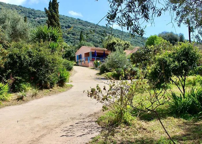 伊蒂隆度假屋酒店 度假居 *