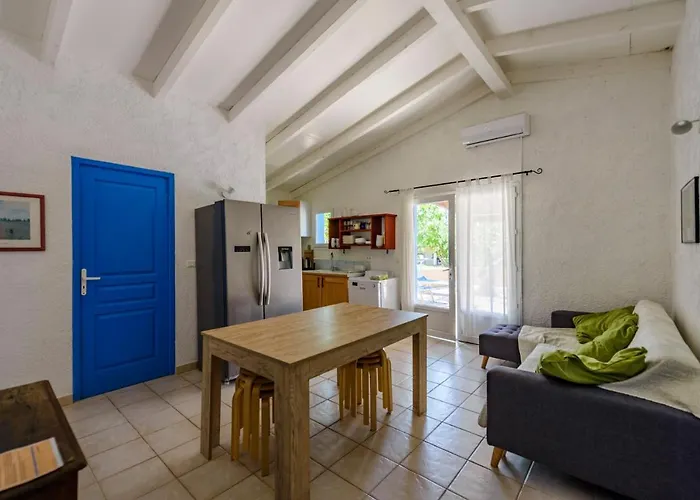 伊蒂隆度假屋酒店 * 卡尔热斯